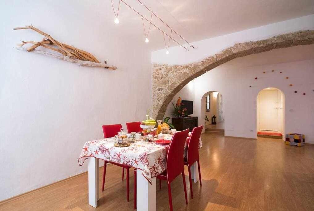 Casa Principe Open Space Wifi Ac All Comforts Apartment Alghero Luaran gambar